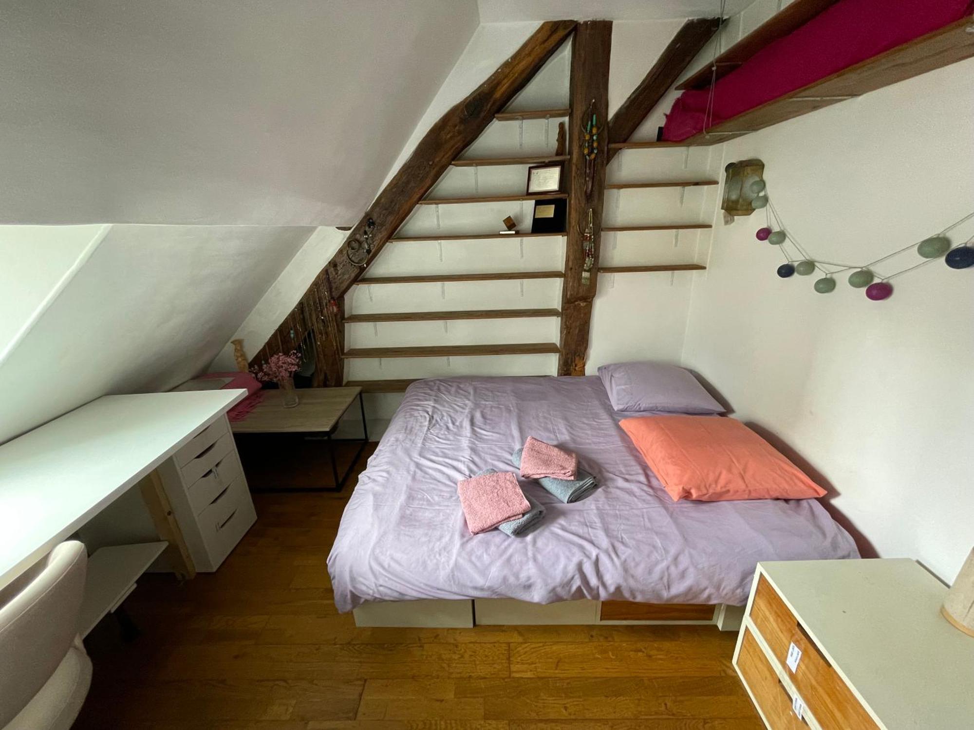 Atypique, Centre De *